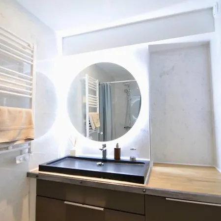 Appartement Coco Elaura Modern Duplex With 2 Bedrooms And A Balcony In *