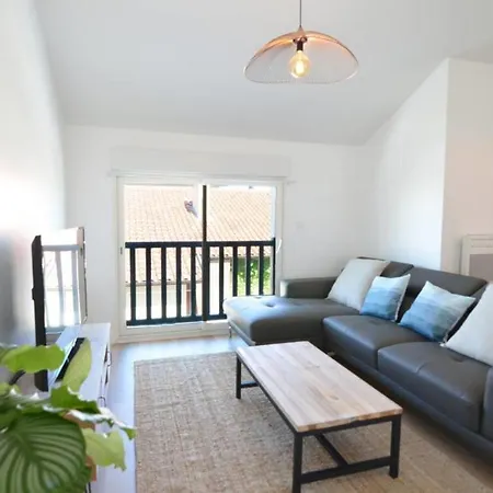 Coco Elaura Modern Duplex With 2 Bedrooms And A Balcony In Appartement *